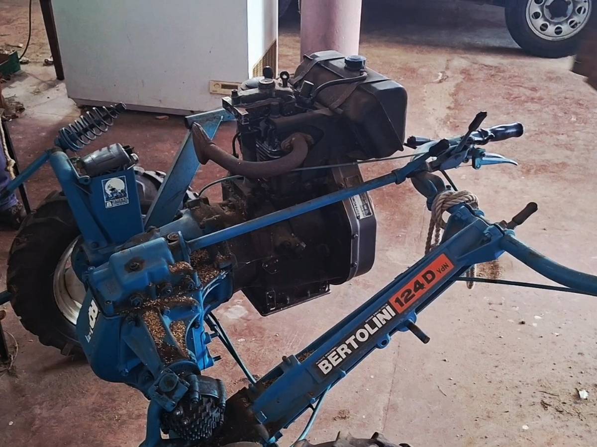 Segadora bertoline 124D