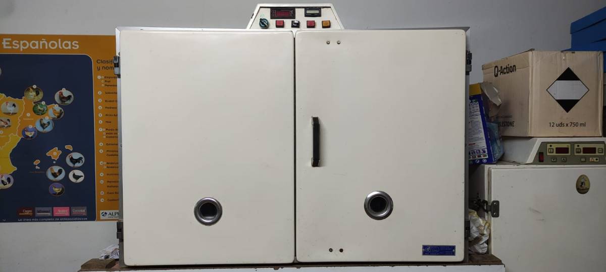 Incubadora  - imagen 1