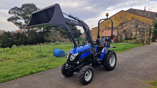 SOLÍS MINI TRACTOR - 26+ PALA TENIAS ME - imagen 1